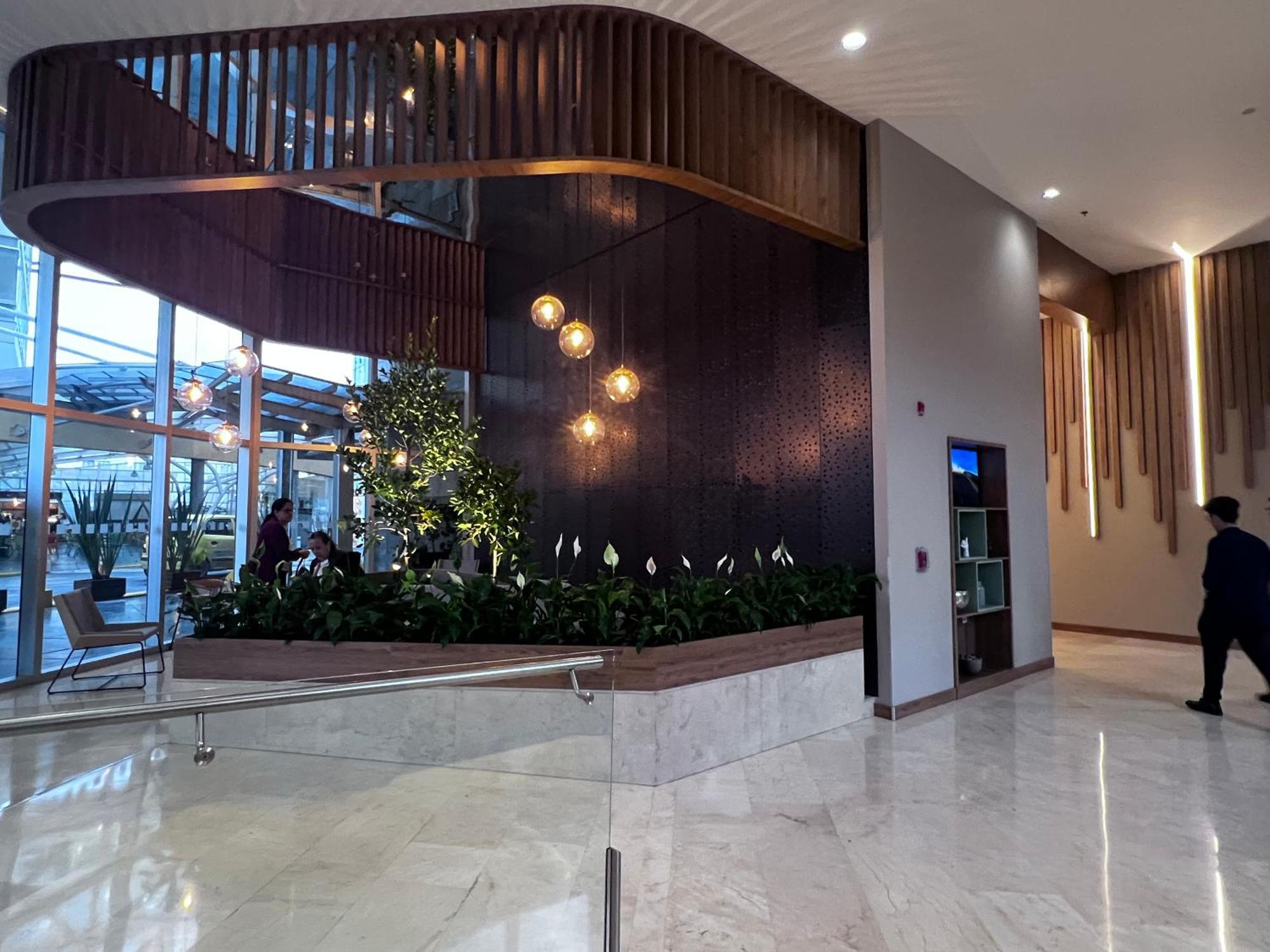 Holiday Inn Bogota Airport Exterior foto