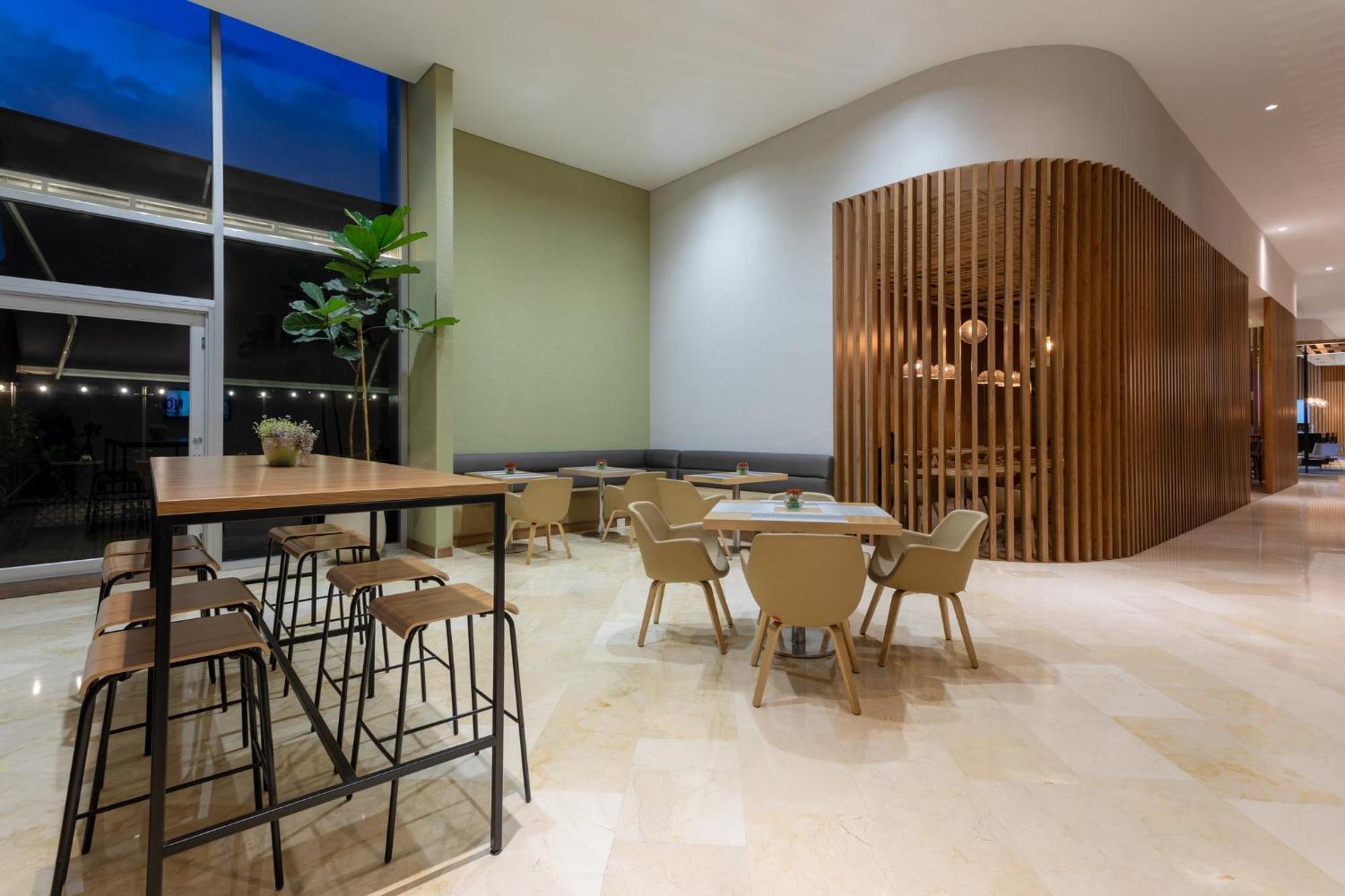Holiday Inn Bogota Airport By Ihg Exterior foto